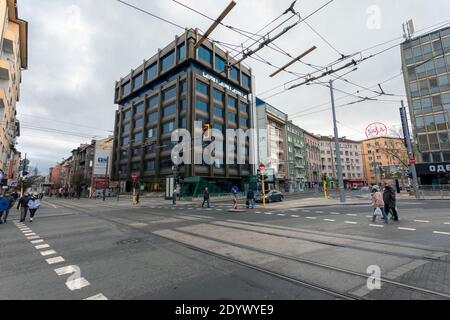 SOFIA, BULGARIEN - 27. DEZEMBER 2020: Blick auf Vasil Levski Boulevard, Sofia, Bulgarien. Sofia ist die Hauptstadt und größte Stadt Bulgariens Stockfoto