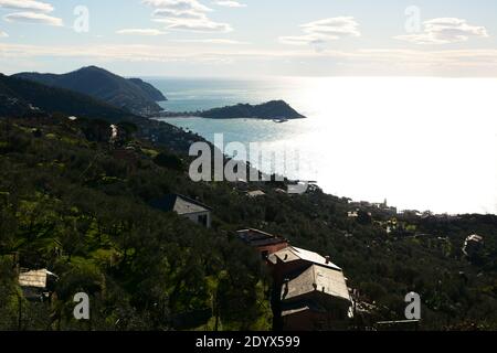 Blick auf das Vorgebirge von Sestri Levante von Santa Giulia. Lavagna. Ligurien. Italien Stockfoto