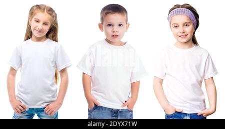 Set von Kindern in einem weißen T-Shirts isoliert auf Weißer Hintergrund für Ihr Design Stockfoto