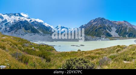 Aoraki / Mount Cook Blick hinter dem Mueller See in New Seeland Stockfoto