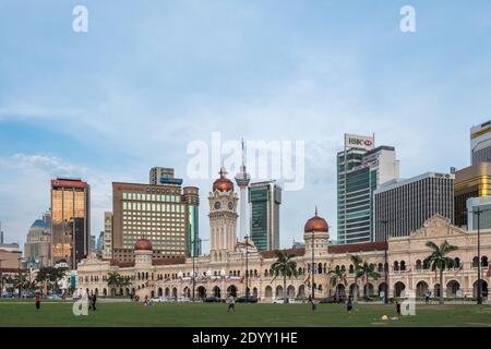 MALAYSIA, KUALA LUMPUR, 06. JANUAR 2018: Blick auf das Sultan Abdul Samad Gebäude vom Merdeka Platz Stockfoto