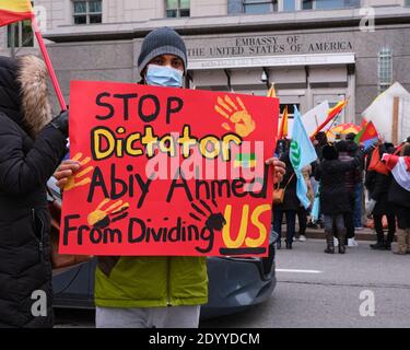 Protest gegen den Krieg in Tigray, Äthiopien, und Offensive von Premierminister Abiy Ahmed gegen sie. Halten Sie an der US-Botschaft, um um Intervention zu bitten Stockfoto