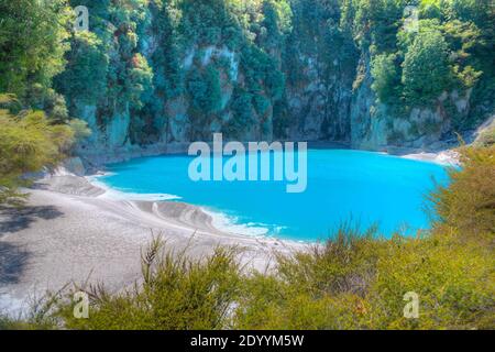 Inferno Kratersee im Waimangu vulkanischen Tal in Neuseeland Stockfoto