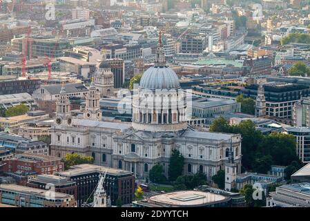 London, Großbritannien - 20. April 2020: St Paul's Cathedral in London, Großbritannien. Stockfoto