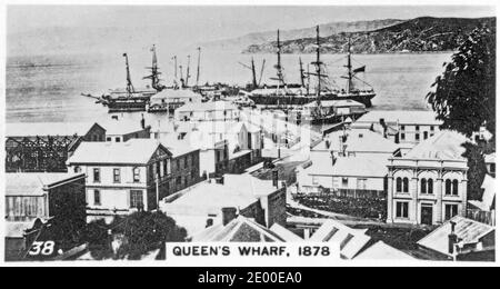 Illustration von Queen's Wharf, Auckland, Neuseeland, 1878; aus einer in den 1930er Jahren gedruckten Zigarettenkarte Stockfoto