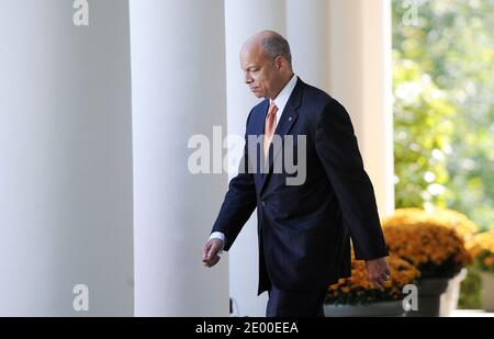 Jeh Johnson kommt zu einer Veranstaltung für seine Ernennung zum Sekretär des Heimatschutzministeriums im Rosengarten in Washington, DC, 18. Oktober 2013. Foto von Olivier Douliery/ABACAPRESS.COM Stockfoto