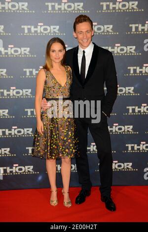 Natalie Portman und Tom Hiddleston bei der Premiere von 'Thor: The Dark World' im Le Grand Rex in Paris, Frankreich am 23. Oktober 2013. Foto von Nicolas Briquet/ABACAPRESS.COM Stockfoto