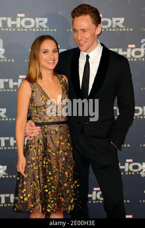 Natalie Portman und Tom Hiddleston bei der Premiere von 'Thor: The Dark World' im Le Grand Rex in Paris, Frankreich am 23. Oktober 2013. Foto von Nicolas Briquet/ABACAPRESS.COM Stockfoto