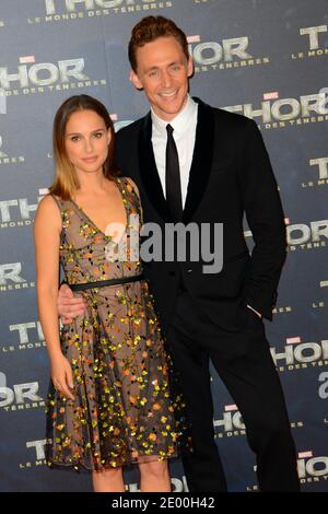 Natalie Portman und Tom Hiddleston bei der Premiere von 'Thor: The Dark World' im Le Grand Rex in Paris, Frankreich am 23. Oktober 2013. Foto von Nicolas Briquet/ABACAPRESS.COM Stockfoto