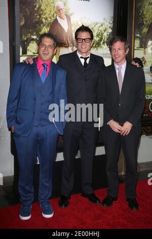 Jeff Tremaine, Johnny Knoxville und Spike Jonze kommen zur Premiere von 'Jackass Presents: Bad Grandpa' am 23. Oktober 2013 in Hollywood, Los Angeles, CA, USA. Foto von Krista Kennel/ABACAPRESS.COM Stockfoto