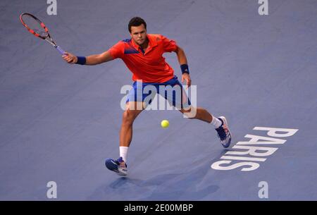 Der französische Jo-Wilfried Tsonga war am 29. Oktober 2013 im Palais Omnisports de Paris-Bercy in Paris in der zweiten Runde der BNP Paribas Masters Series Tennis Open 2013. Foto von Christian Liewig/ABACAPRESS.COM Stockfoto