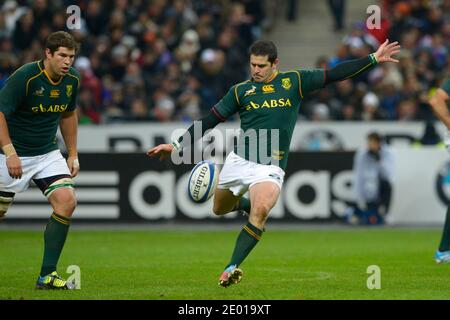 Der Südafrikaner Morne Steyn bei einem Rugby-Testspiel, Frankreich gegen Südafrika, im Stade de France, St-Denis, Frankreich, am 23. November 2013. Südafrika gewann 19-10. Foto von Henri Szwarc/ABACAPRESS.COM Stockfoto