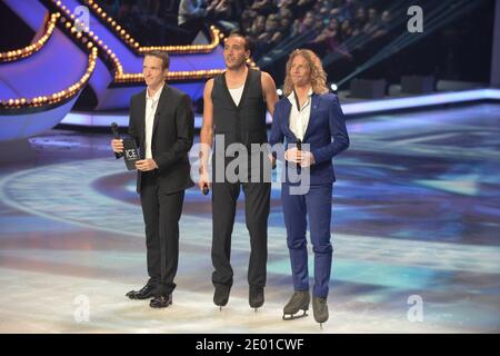 EXCLUSIF.Ice Show 2013. Stephane Rotenberg, Merwan Rim et Gwendal Peizerat Pendant le Premier prime a Paris, le 27 novembre 2013. Foto von Etchegoyen/JMP/M6/ABACAPRESS.COM Stockfoto