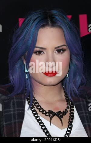 Demi Lovato nimmt am 5. Dezember 2013 an der Dezember-Party des Nylon Magazine auf der Bühne 1 in West Hollywood, Los Angeles, CA, USA Teil. (Bild: Demi Lovato) Foto von Baxter/ABACAPRESS.COM Stockfoto