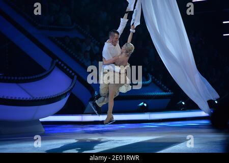 AUSSCHLUSSF. Ice Show 2013 - Troisieme Prime. Norbert Tarayre Pendant le troisième prime diffuse sur M6 a Paris, France, le 11 décembre 2013. Foto von Christophe Guibbaud / M6 / ABACAPRESS.COM Stockfoto