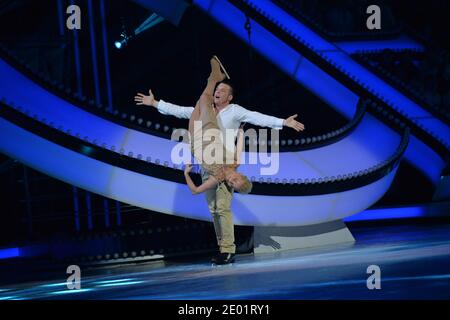 AUSSCHLUSSF. Ice Show 2013 - Troisieme Prime. Norbert Tarayre Pendant le troisième prime diffuse sur M6 a Paris, France, le 11 décembre 2013. Foto von Christophe Guibbaud / M6 / ABACAPRESS.COM Stockfoto