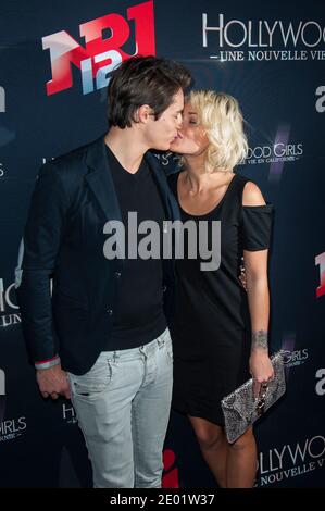 Caroline Receveur (alias Caroline) und ihr Freund Valentin nehmen an der Fotocall and Party für die Reality-TV-Show "Hollywood Girls 3" des NRJ 12 Teil, die am 12. Dezember 2013 im Madam Club in Paris, Frankreich, stattfand. Foto von Nicolas Genin/ABACAPRESS.COM Stockfoto