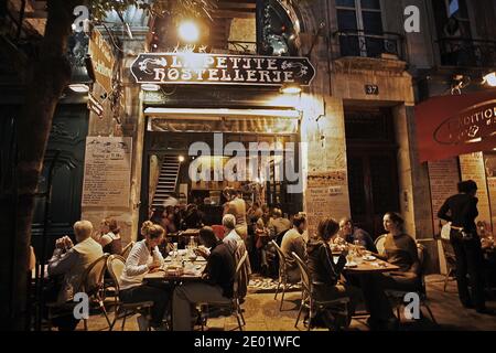 FRANKREICH / Iie-de-France/Paris/ Restaurant La Petite Hostellerie im Quartier Latin bei Nacht . Stockfoto