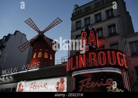 FRANKREICH / Ile-de-France / Paris / Moulin Rouge, Montmartre, 18. Bezirk Stockfoto