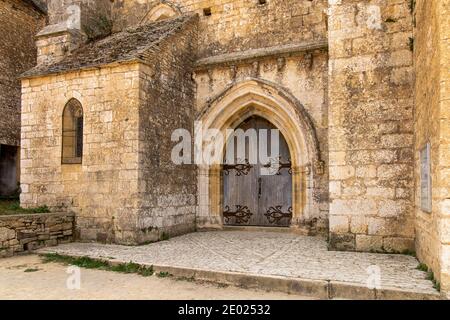 Großes Portal von Schloss - Chateau de Beynac, Beynac-et-Cazenac, Dordogne Department, Dordogne Valley, Frankreich  Stockfoto