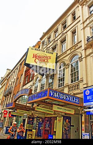 Das Vaudeville Theater ist ein West End Theater am Strand in der City of Westminster. Viktorianisches Theater mit neuen Stücken, Komödien, Wiederaufnahmen, Musicals Stockfoto