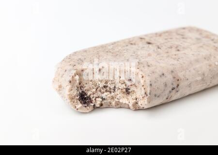 Kekseis auf weißem Hintergrund Stockfoto