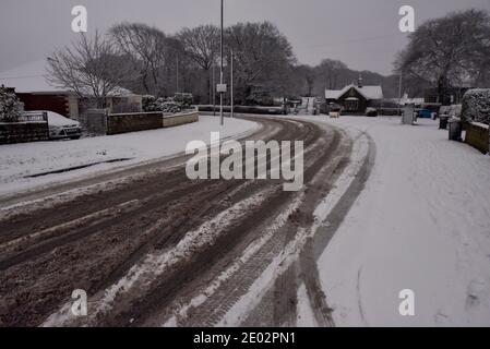 Sheffield, South Yorkshire, Großbritannien. Dezember 2020. In Sheffield fällt Schnee. Kredit: Matthew Chattle/Alamy Live Nachrichten Stockfoto