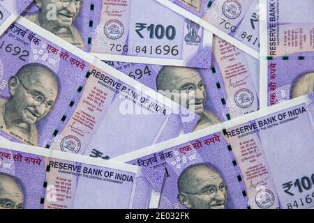 Hundert Rupien Banknote - Indien Währung Hintergrund Stockfoto
