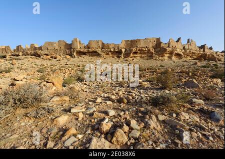 Ruinen von Ksar Meski, einem verlassenen Dorf in der Nähe der kleinen Stadt Madkhal Meski, Marokko Stockfoto