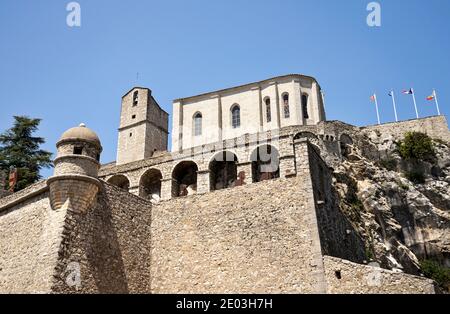 Blick auf die Kirche in der Zitadelle von sisteron, Provence, Frankreich Stockfoto