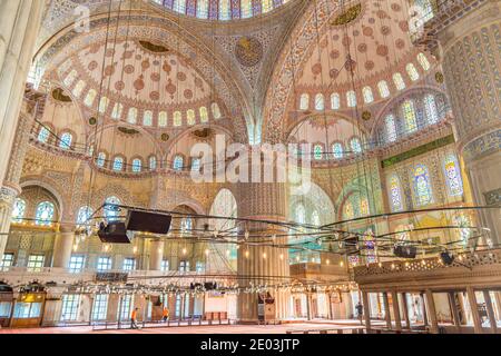 Inneneinrichtung der blauen Moschee auch als Sultan Ahmed Moschee oder Sultan Ahmet Moschee in Istanbul, Türkei Stockfoto
