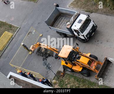 Die Architektur Objekte und Vögel. Konstruktivistischer Stil. Stockfoto