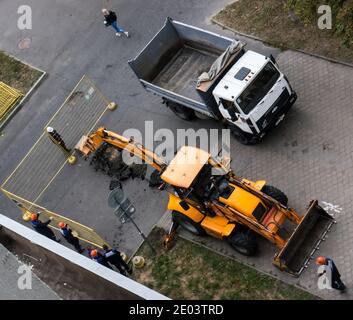 Die Architektur Objekte und Vögel. Konstruktivistischer Stil. Stockfoto