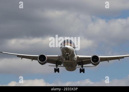 Royal Jordanian Airlines Boeing 787 Dreamliner bei Ankunft am Flughafen Heathrow Stockfoto