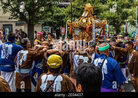 Omikoshi Nezu Shrine Festival in Tokio Stockfoto