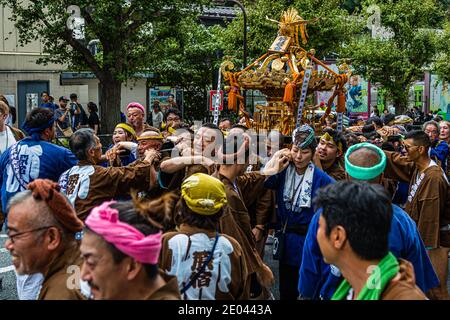 Omikoshi Nezu Shrine Festival in Tokio Stockfoto
