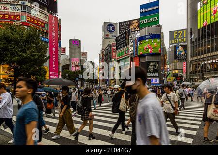 Shibuya Scramble Crossing Street Life in Tokio, Japan Stockfoto