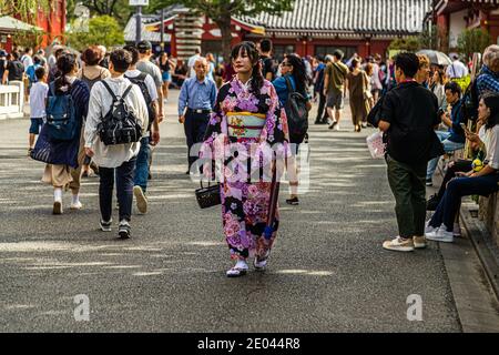 Kimono Träger in Tokio, Taito, Japan Stockfoto