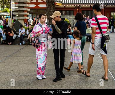 Kimono Träger in Tokio, Taito, Japan Stockfoto