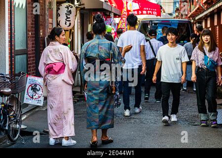 Kimono Träger in Tokio, Taito, Japan Stockfoto