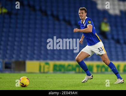 Brighton und Hove, Großbritannien. Dezember 2020. Brighton und Hove Albions Dan Burn während des Premier League-Spiels im American Express Community Stadium, Brighton und Hove Bild von Daniel Hambury/Focus Images/Sipa USA 29/12/2020 Credit: SIPA USA/Alamy Live News Stockfoto