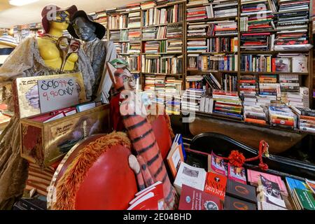 Libreria Acqua Alta, Vintage Buchhandlung in Venedig, Italien Stockfoto