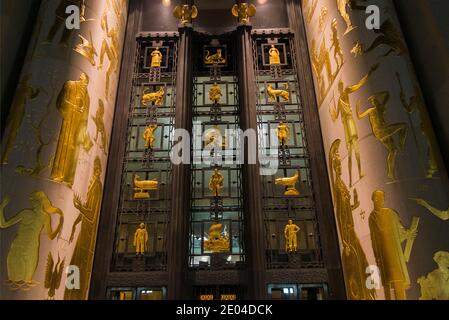 Eingangstüren der Brooklyn Public Library Hauptniederlassung Grand Die Krone des Army plaza ist New York City hoch Stockfoto