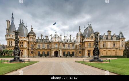 Waddesdon Manor ist ein Landhaus im Dorf Waddesdon in Buckinghamshire, England. Stockfoto