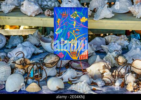 Ausstellung lokaler Kunst im Freien in einer Galerie in Islamorada in den Florida Keys. Stockfoto