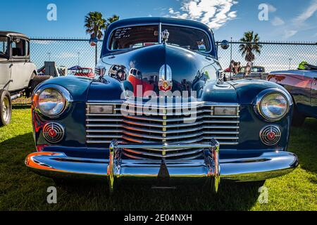 Daytona Beach, FL - 28. November 2020: 1941 Cadillac Series 62 auf einer lokalen Auto-Show. Stockfoto