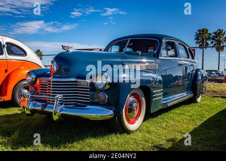 Daytona Beach, FL - 28. November 2020: 1941 Cadillac Series 62 auf einer lokalen Auto-Show. Stockfoto