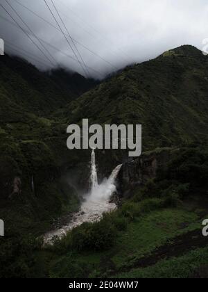 Agoyan Twin Wasserfall Pastaza Fluss auf der Wasserfall-Route in der Nähe Banos Ecuador Südamerika Stockfoto