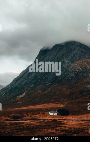 White Cottage in Glencoe, Schottland Stockfoto