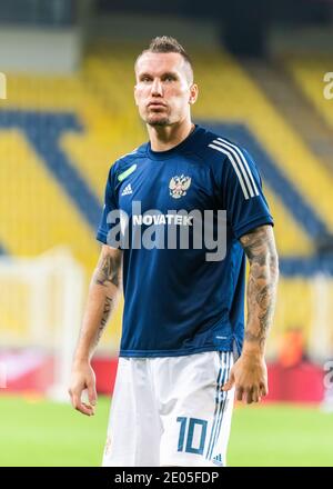 Istanbul, Türkei – 15. November 2020. Russische Fußball-Nationalmannschaft Stürmer Anton Sabolotny vor UEFA Nations League Spiel Türkei gegen Russland (3-2) in Stockfoto